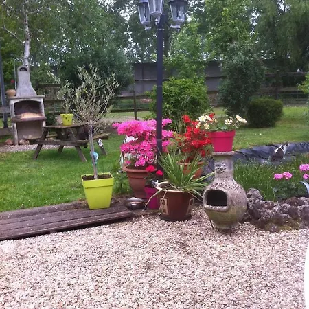 Bed&Breakfast en Camping in Waardenburg a2 * Waardenburg